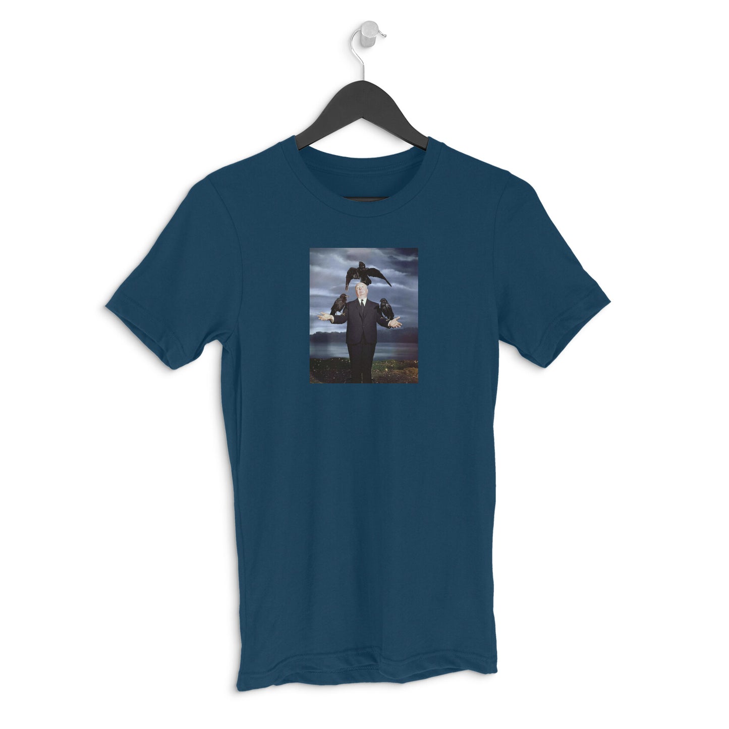 Round neck T-shirt - The Crow Whisperer - Hitchcock